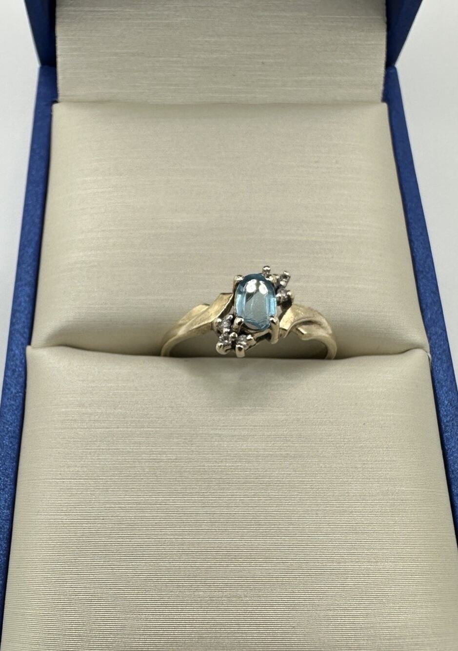 10K Yellow Gold Blue Gemstone & White Accent Ring Size 7 EMA 1.58g Vintage